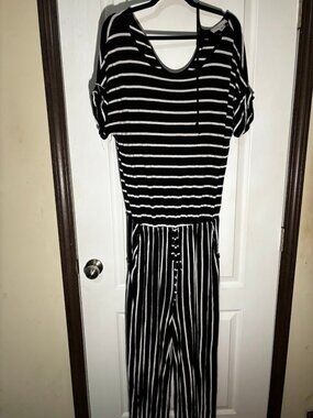 Zenana Black White Striped Jumpsuit Cold Shoulder Cutout Size XL